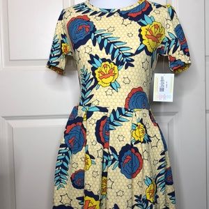 LuLaRoe Amelia